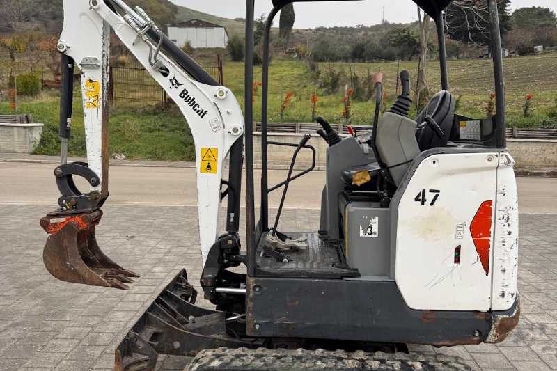 OmecoHub - Immagine BOBCAT E17